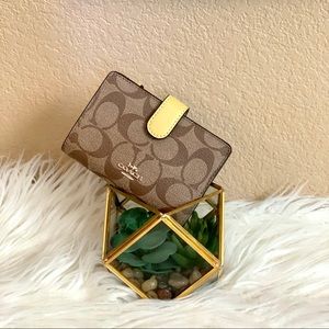 🆕COACH Signature Bifold wallet